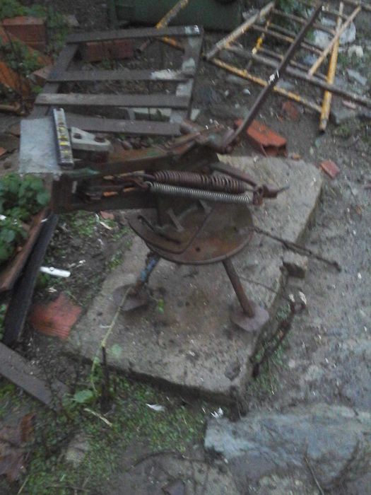 Lançador de tiro aos pratos