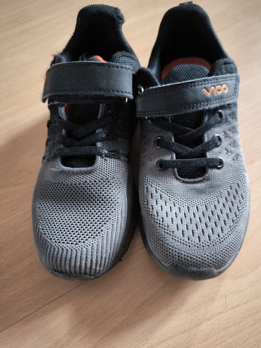 Buty dla chłopca 33