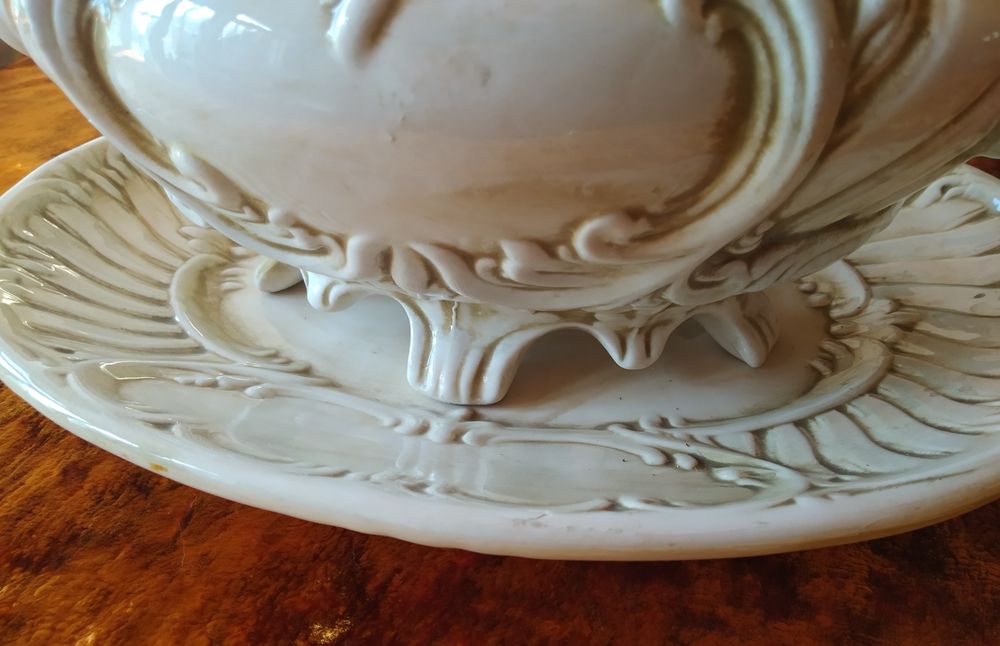Супниця з блюдом Capodimonte Італія