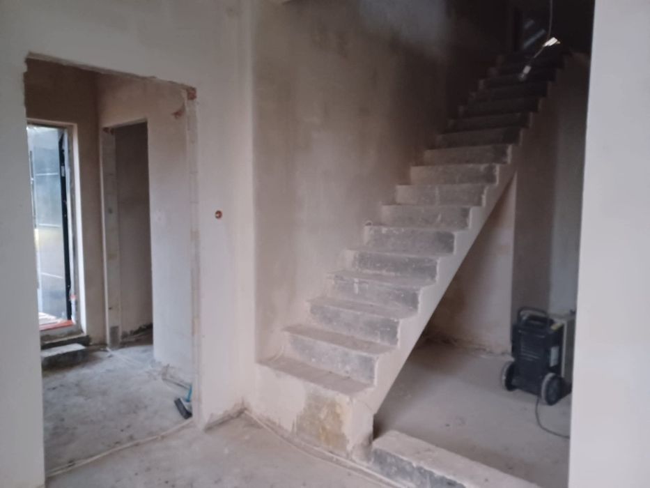 Tynki Maszynowe  Gipsowe oraz cementowo wapienne
