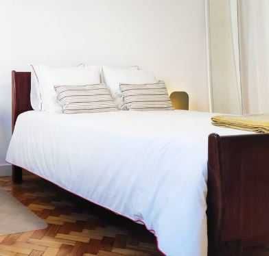 Cama de casal de estilo + estrado + colchão