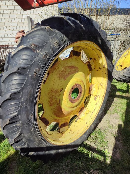 Koła wąskie 12.4 R46  300/95 R46, John Deere
