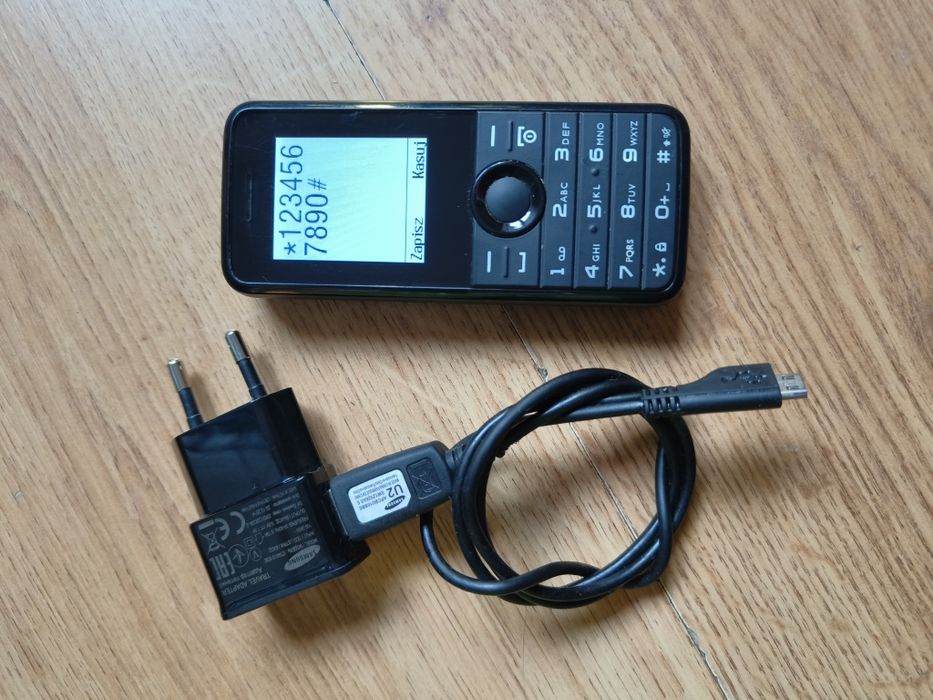 Telefon Komórkowy Philips E106 Dual SIM Komórka