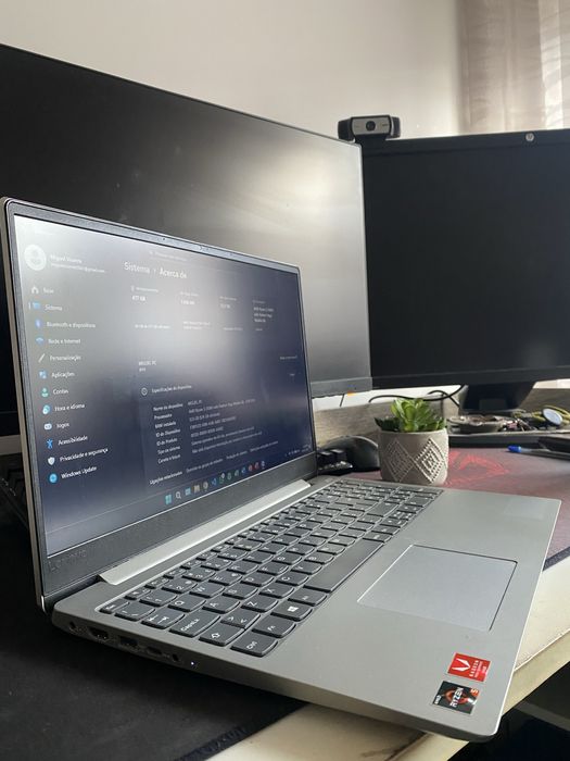 Portátil Lenovo Ryzen 5, 12GB RAM, 512GB NVMe