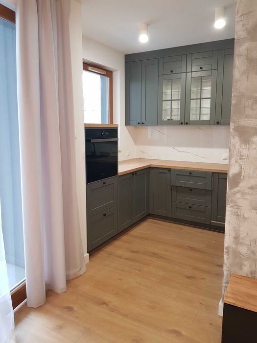 Apartament  - Wola - Kasprzaka - 2 pok - garaż - Widok 4