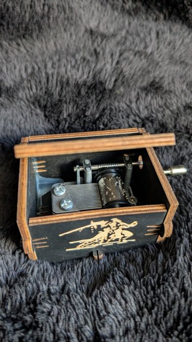 Деревянная Музыкальная шкатулка Star wars шарманка колыбельная мелодия