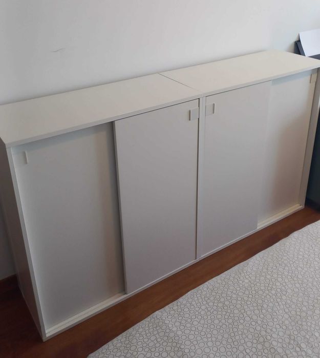 Móvel para arrumação (ou sapateira) Mackapar IKEA. Pode usar como Aparador / Buffet.