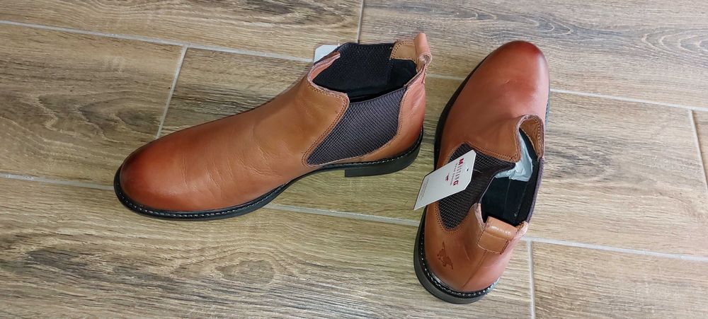 Черевики челсі Mustang нові