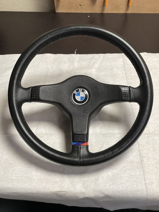 Volante Mtech 1 e 2 370mm