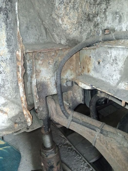 Зварювальні роботи авто напів автоматом