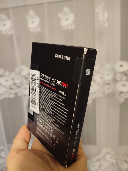 Smycz do telefonu + SSD Samsung 980 PRO 1TB M.2 NVMe PCIe Gen 4.0 x4
