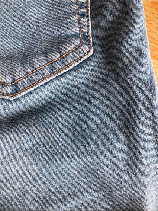Jeansy błękitne niebieskie Pull and Bear push up