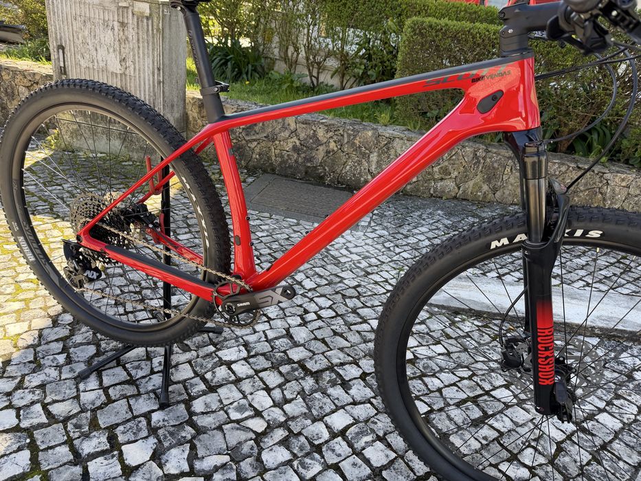 Oportunidade! Bicicleta de BTT carbono - NOVA