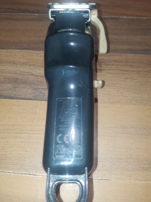 Терміно продам машинку для стрижки волосся