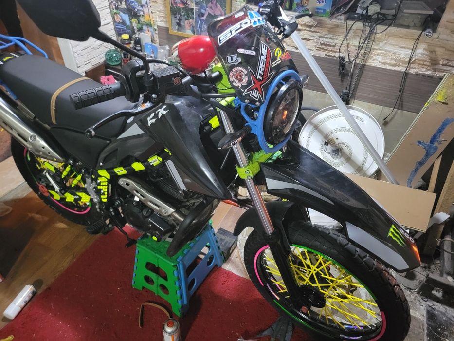 Мотоцикл Спарк, ендуро.