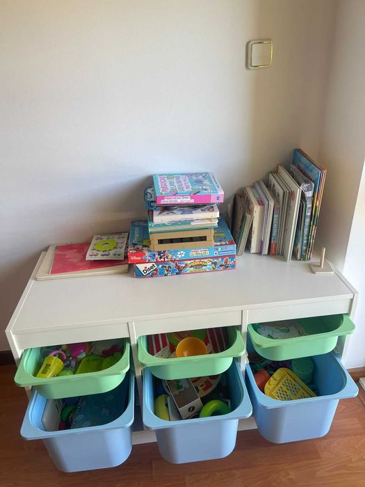 Móvel para brinquedos