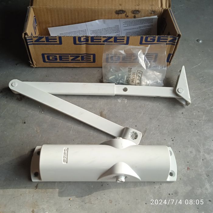 Доводчик дверной 1500гр.