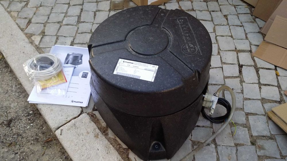 Caldeira Elétrica TRUMA 14 Lts  230v Caravana e Autocaravana Usada