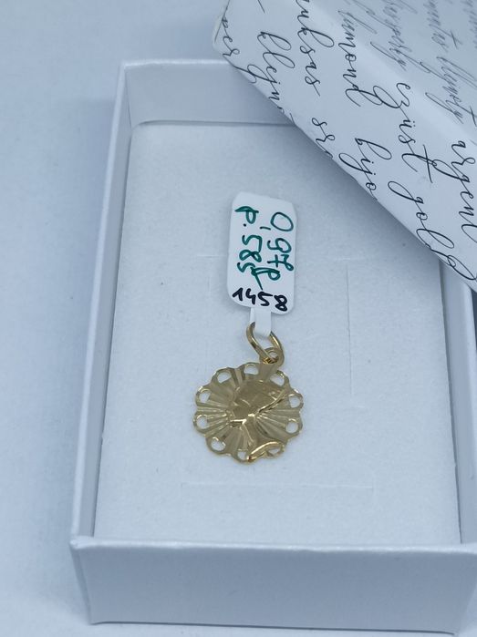 Złoty wisiorek Nefretete, złoto 585