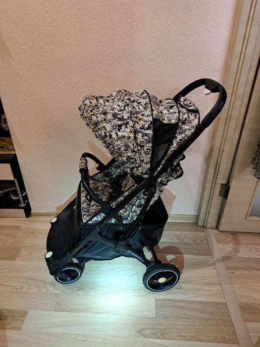 Прогулянкова коляска YOYA Plus-22, компактна, легка