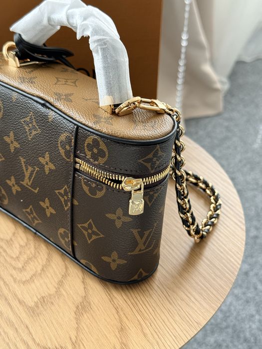 Сумка Louis Vuitton Vanity Monogram Canvas