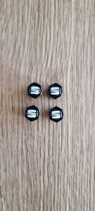 Válvulas Pretas Seat