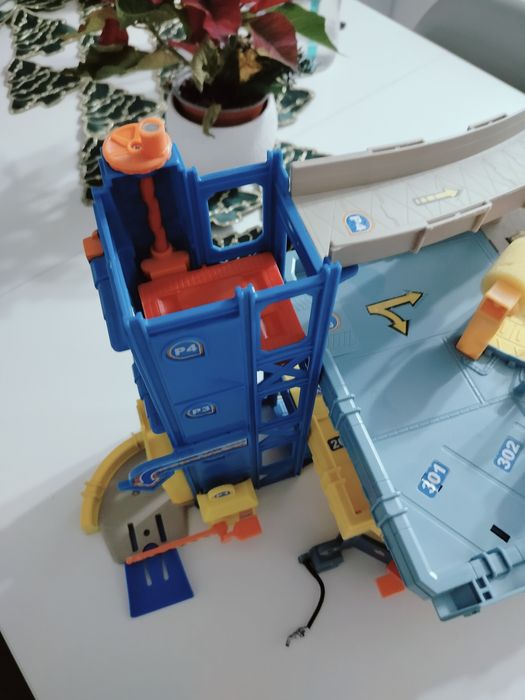 Garaż matchbox duzy