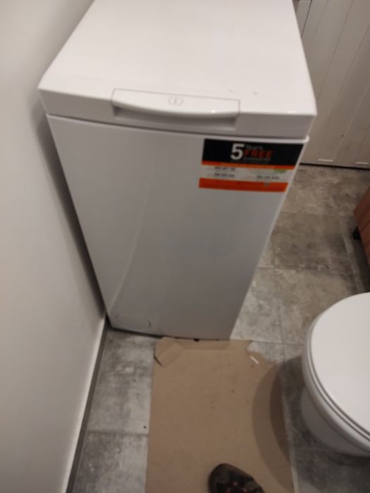 Pralka Indesit  BTW L50300