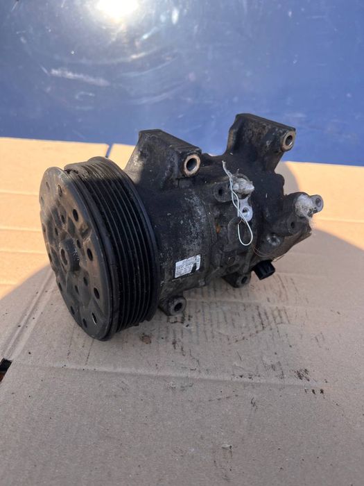Компресор кондиціонера Toyota Avensis Corolla Verso e12 4472601744