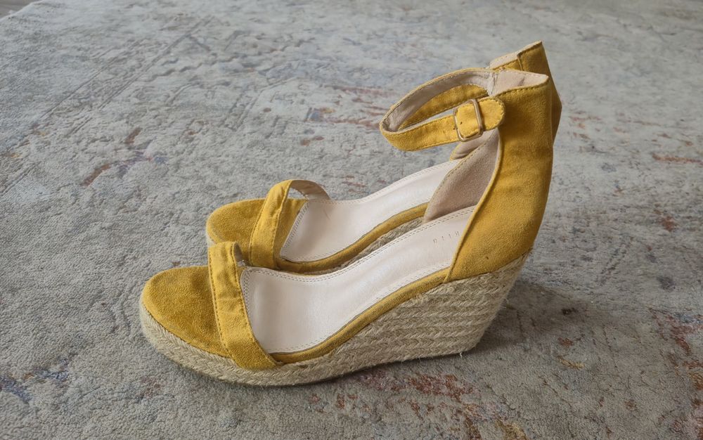Mohito sandały espadryle na koturnie zamszowe r. 40