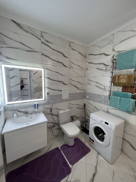 Продам простору 2-кімнатну квартиру з ремонтом у м.Трускавець