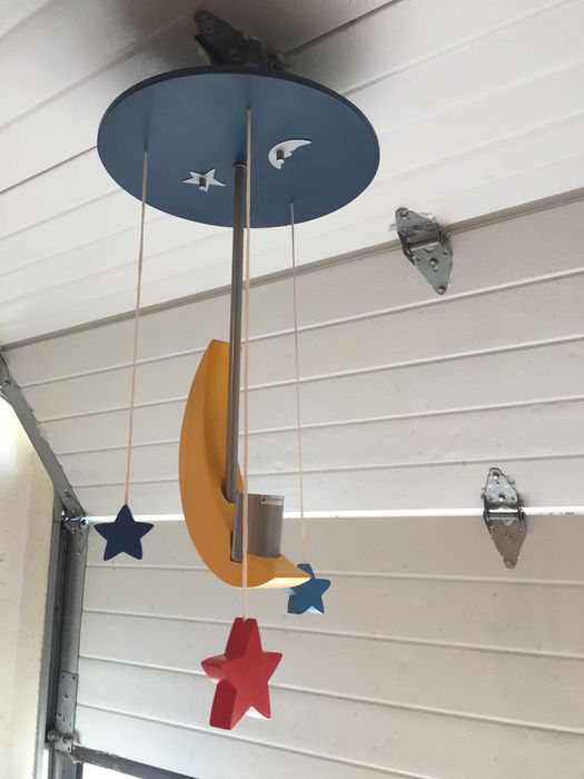 Candeeiro para quarto de criança