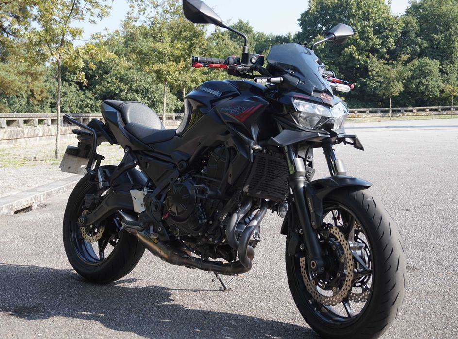 Kawasaki Z650 Akrapovic c/o Revisão