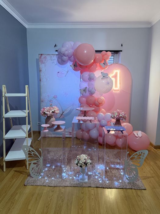 Party and Event Backdrop494594165478543361