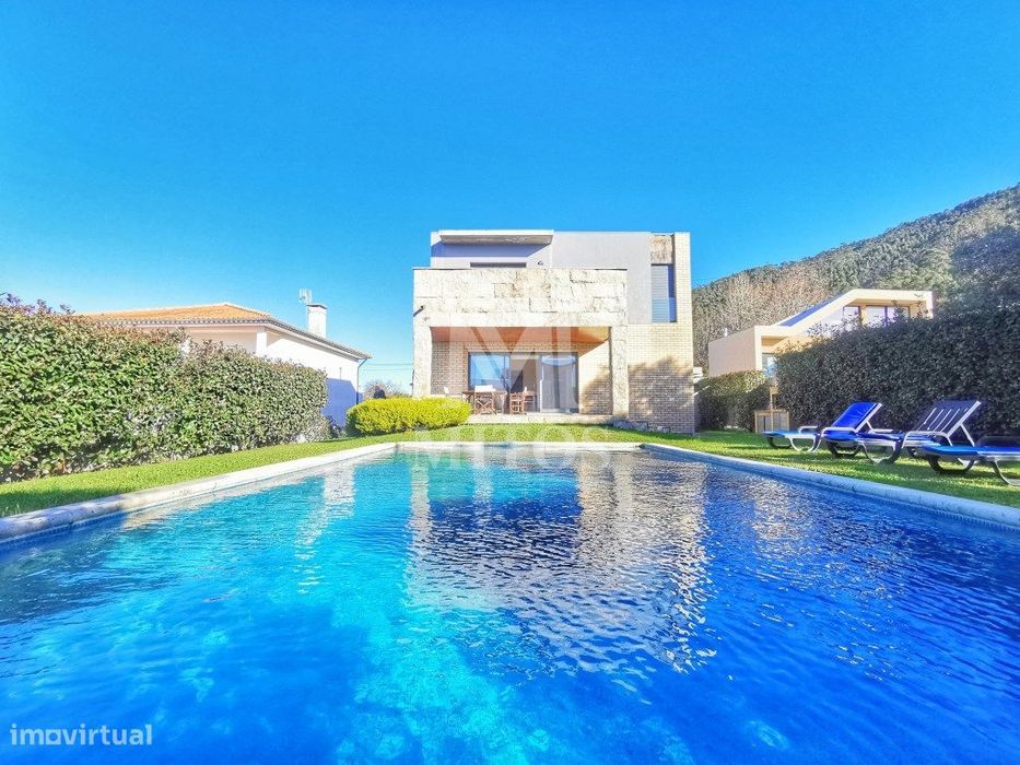 Extraordinária Moradia V4+1 com piscina e vista mar, para venda, em...