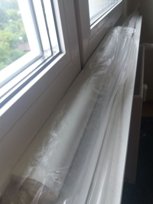 Roleta na drzwi balkonowe z listwami