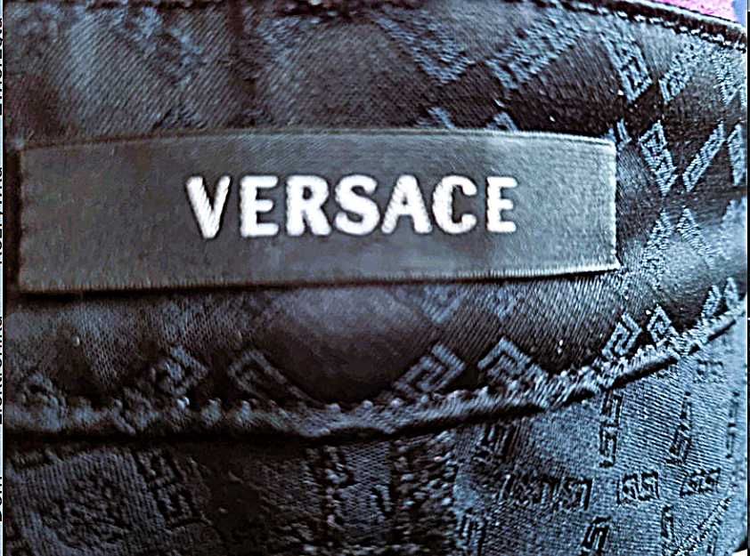 Jedyna Okazja Na Prestiżowe Oryginalne Kultowe Spodnie Marki „VERSACE”