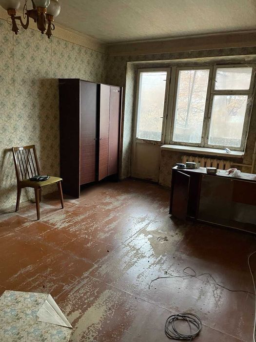 Продам 1 кімн. кв. в районі метро Армійська