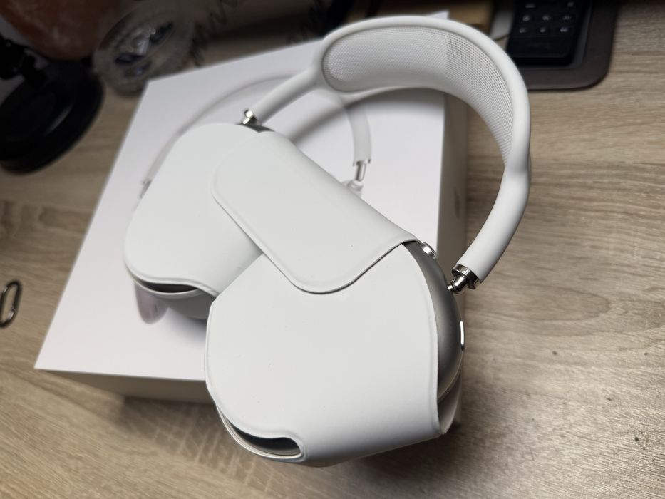 Apple AirPods MAX lightning ライトニング AirPods Max スペースグレー Lightning ライトニング Apple