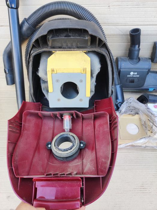 пилосос LG V-C3G51NTU 1500W