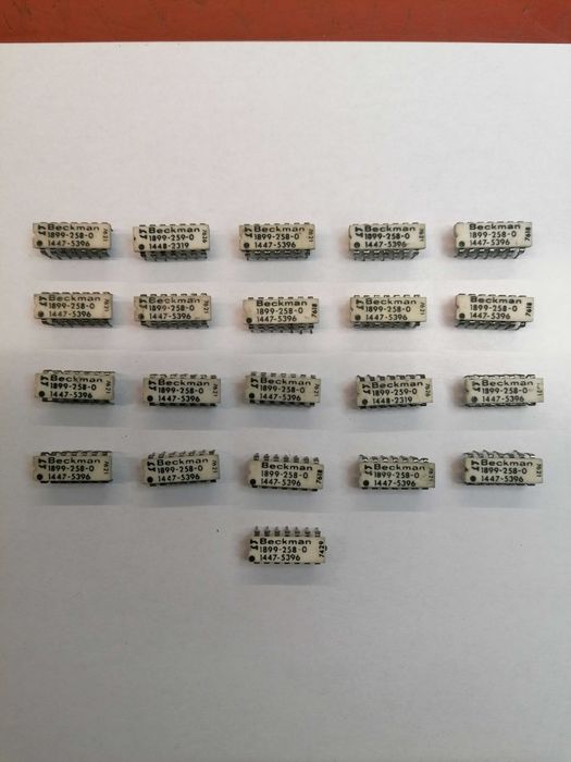 Beckman Resistor Chip443436026749921281