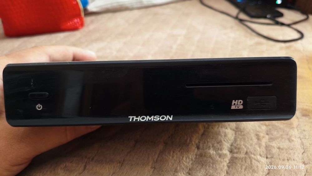 Телевизоры Thomson, Самсунг.  С ТВ приставкой thomson T2 цифровое телевидение.
