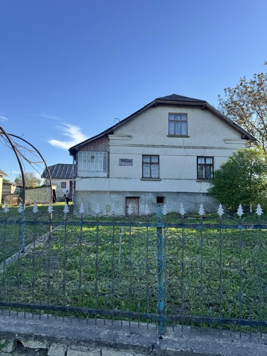 Продам будинок  в селі Личківці