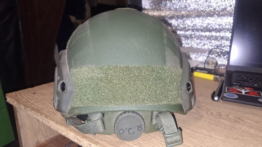 Шолом. . .     . .