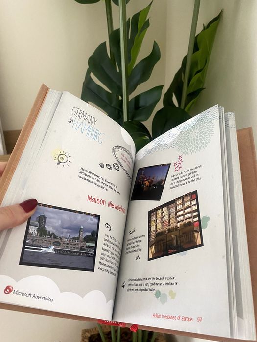 Livro ilustrado "Hidden Treasures od Europe" - novo