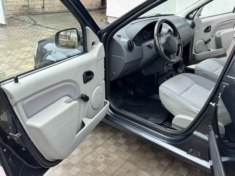 Дача Логан MCV 2010 рік 1.6.