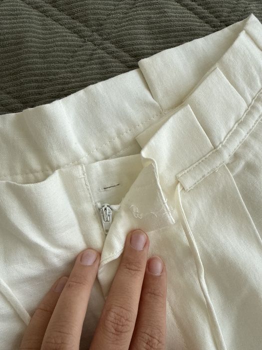 Calções de linho branco da Zara, tamanho M (com alguns defeitos)