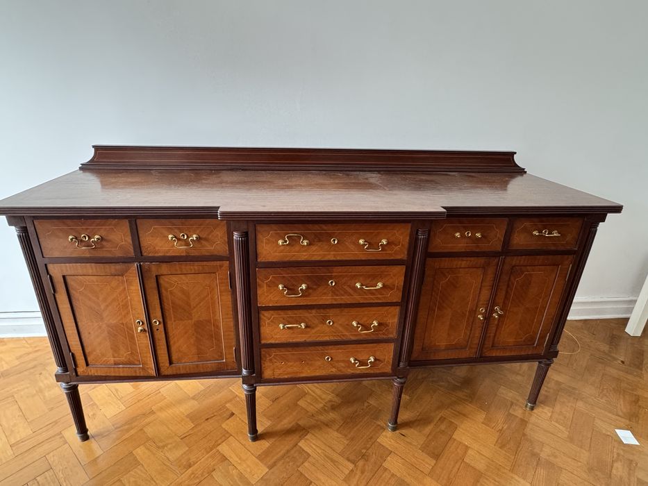 Aparador sideboard antigo em madeira