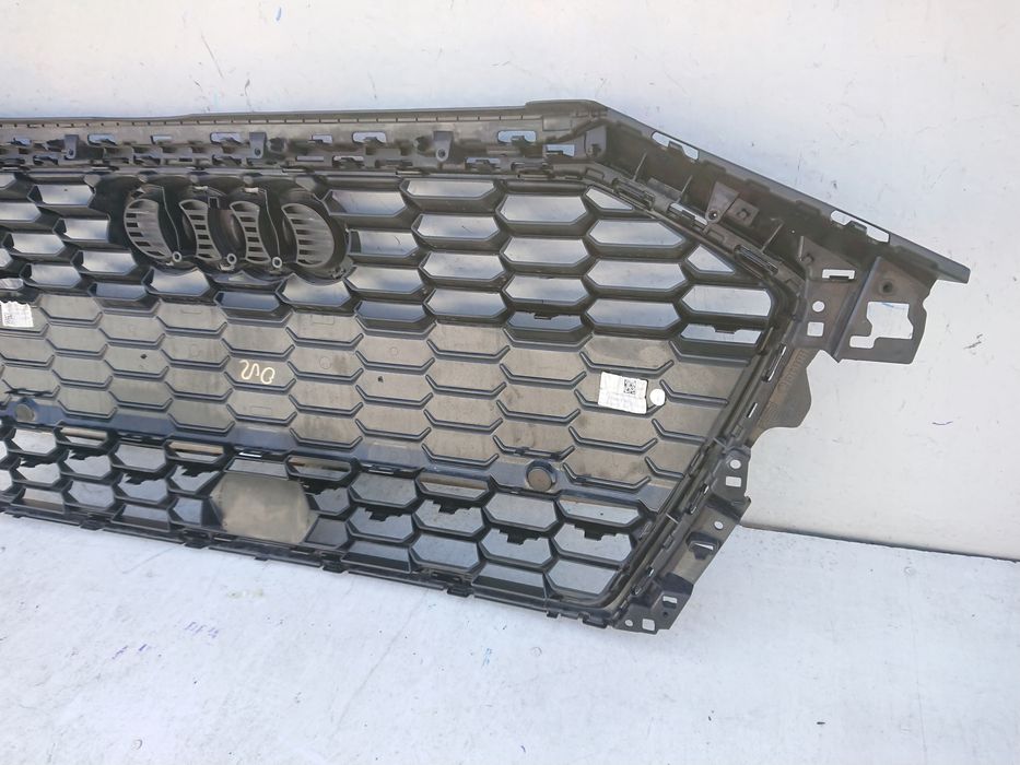 Audi A3 8Y0 19- S-line grill Atrapa