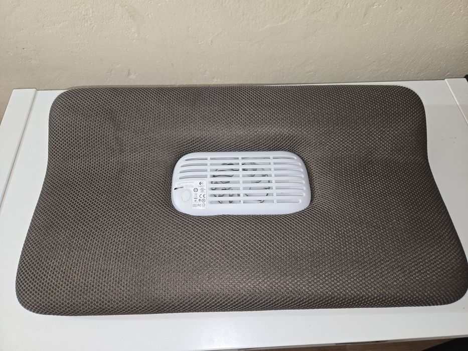 Podstawka chłodząca Logitech Speaker Lapdesk N700